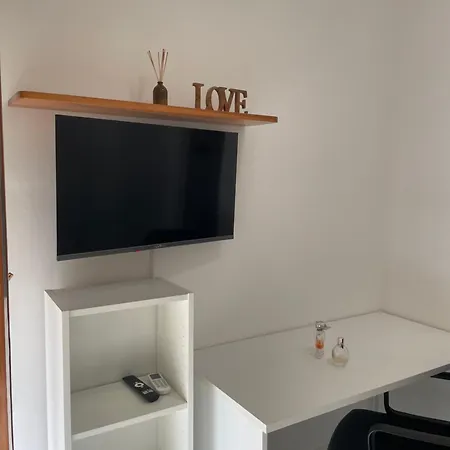 Apulia Rose * 레체